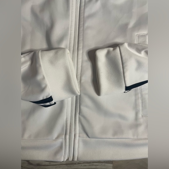 Adidas boys White track suit - Picture 7 of 14